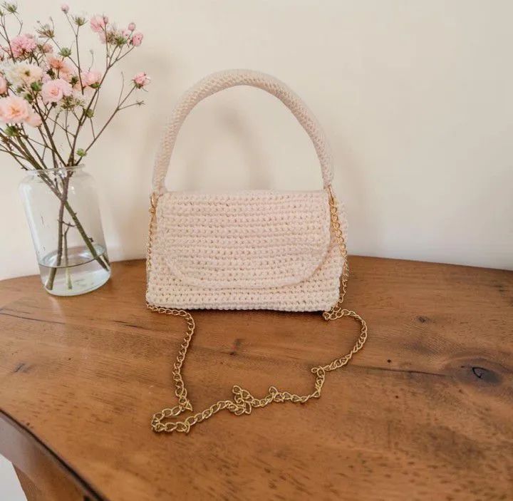 Bolsa croche creme alca dourada - Foto 2
