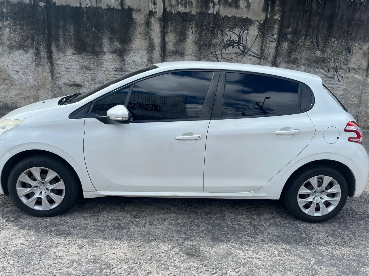 Peugeot 208 Active/active Pack 1.5 Flex 8V 5P 2014