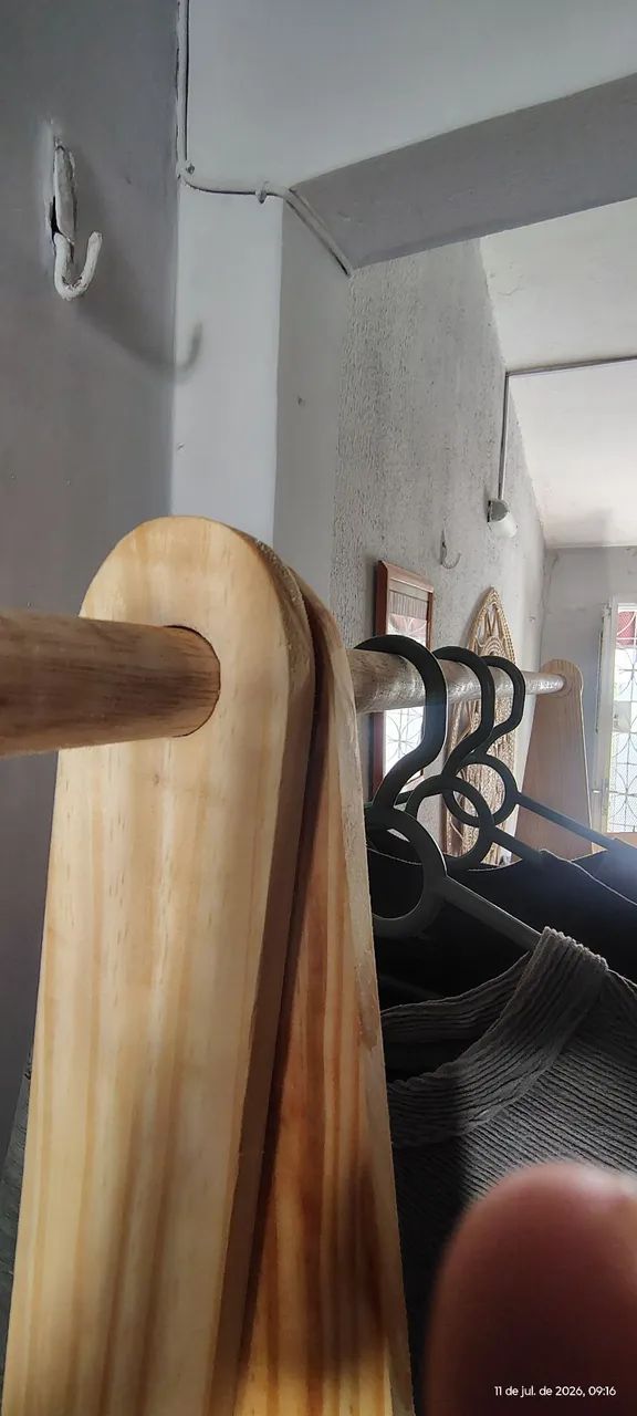 Araras para roupas. - Foto 2