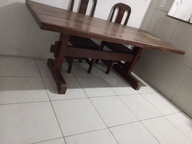 Mesa de madeira rústica 2 metros por 90cm com 4 cadeiras