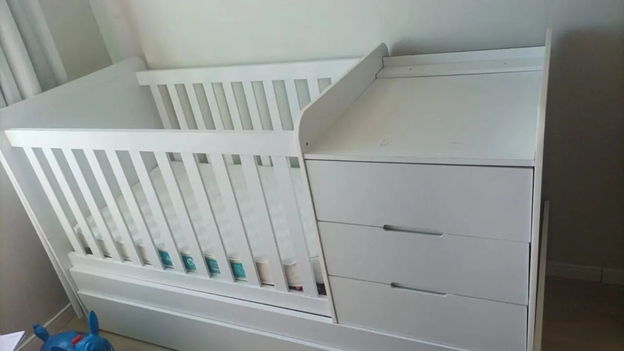 Berço com cama auxiliar e 3 gavetas - Foto 2