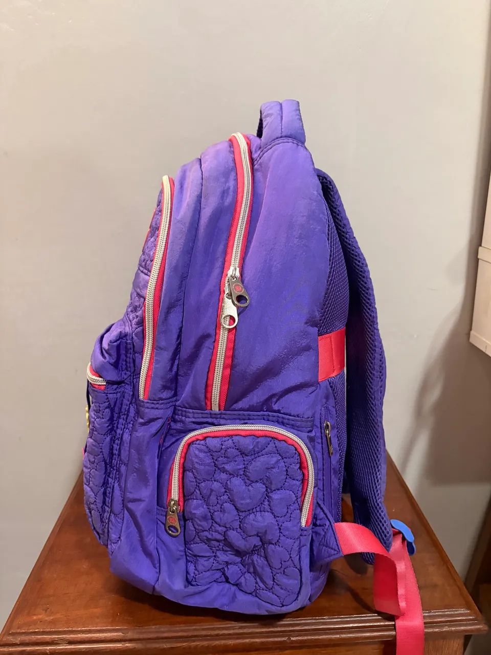 Vende-se Mochila RB com estojo - Foto 2