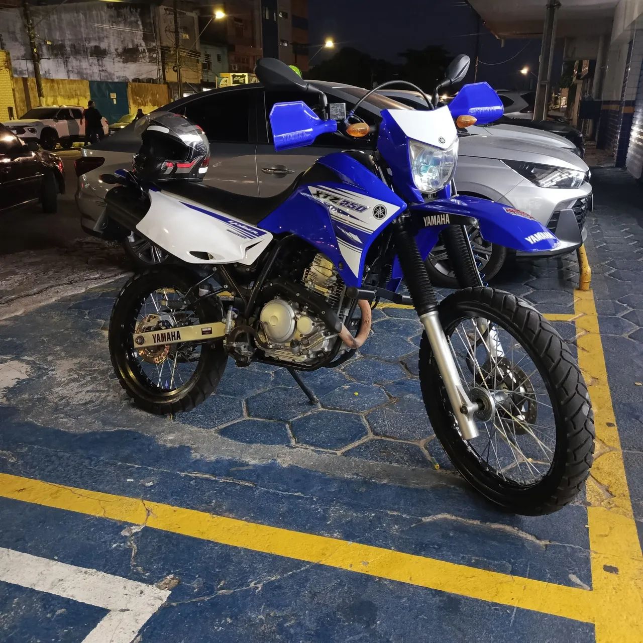 XTX Lander 250