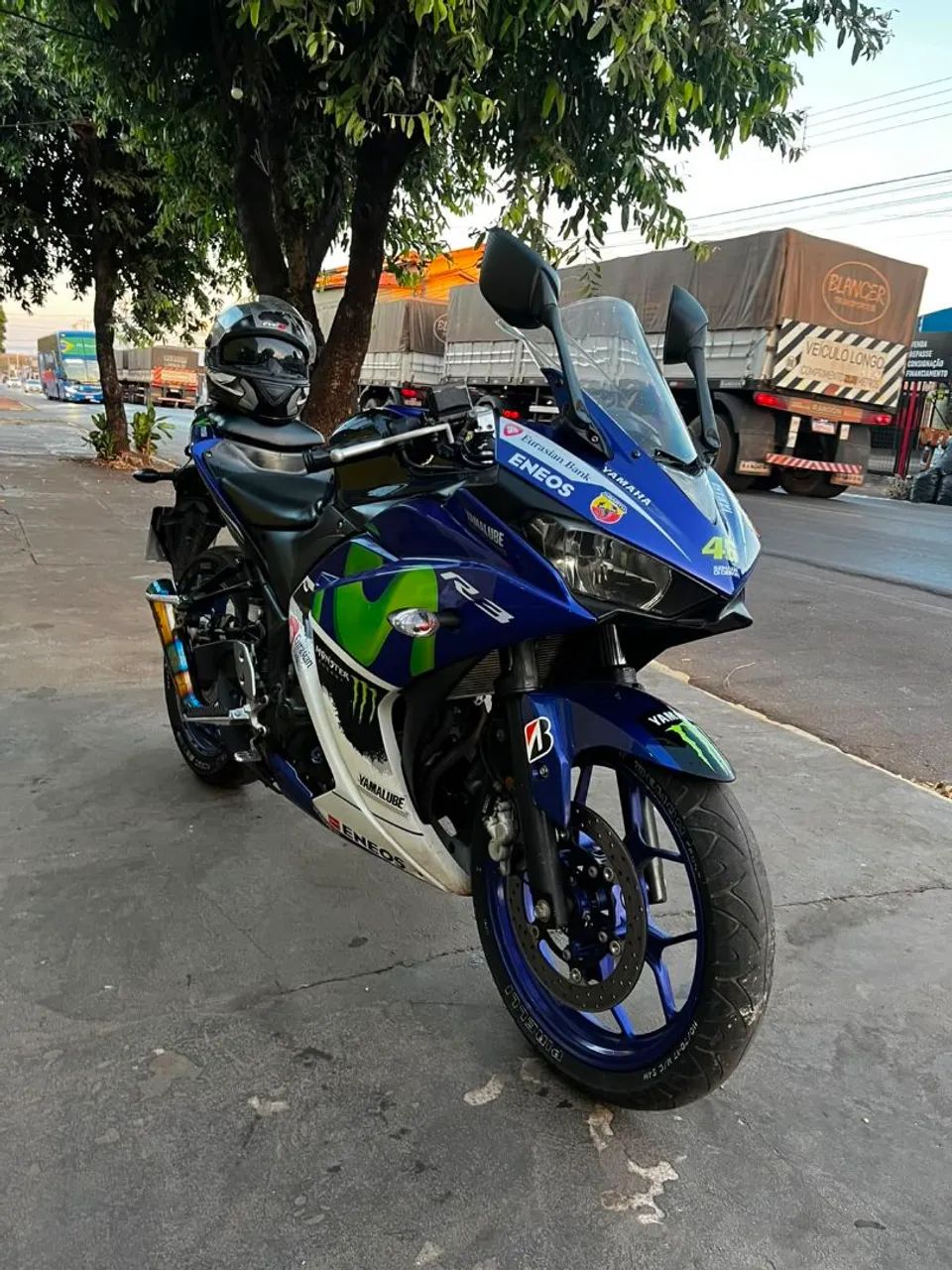 Yamaha R3 2019 Movistar Edition