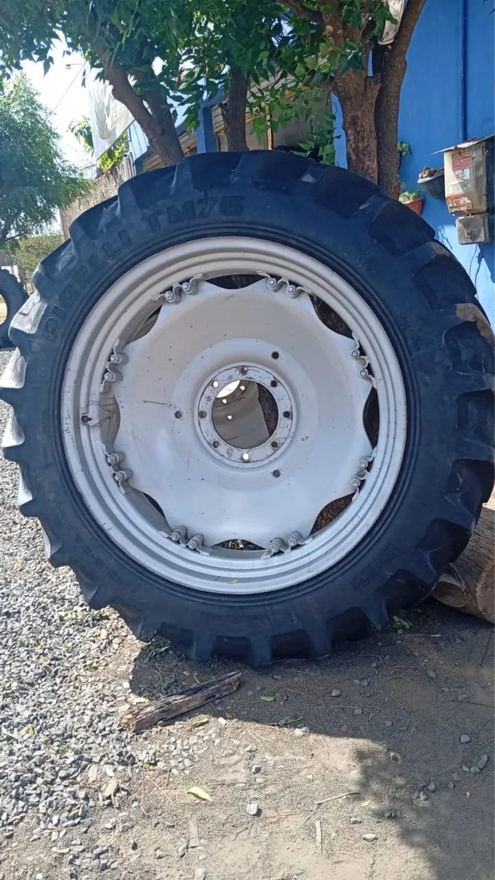 Jogo de Pneus Pirelli 13.6-38 de Cultivo  - Foto 2