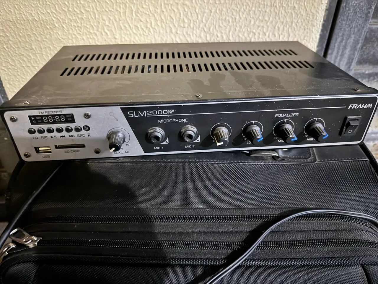 Microfone, 3 caixinhas de som e estabilizador - Foto 4