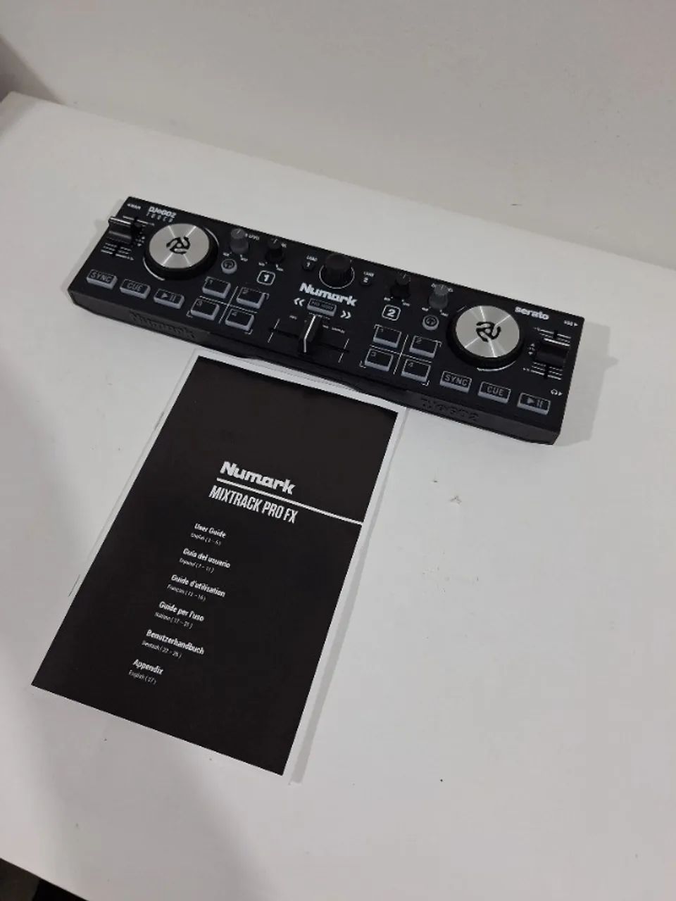 Controladora DJ Numark DJ2GO2 Touch