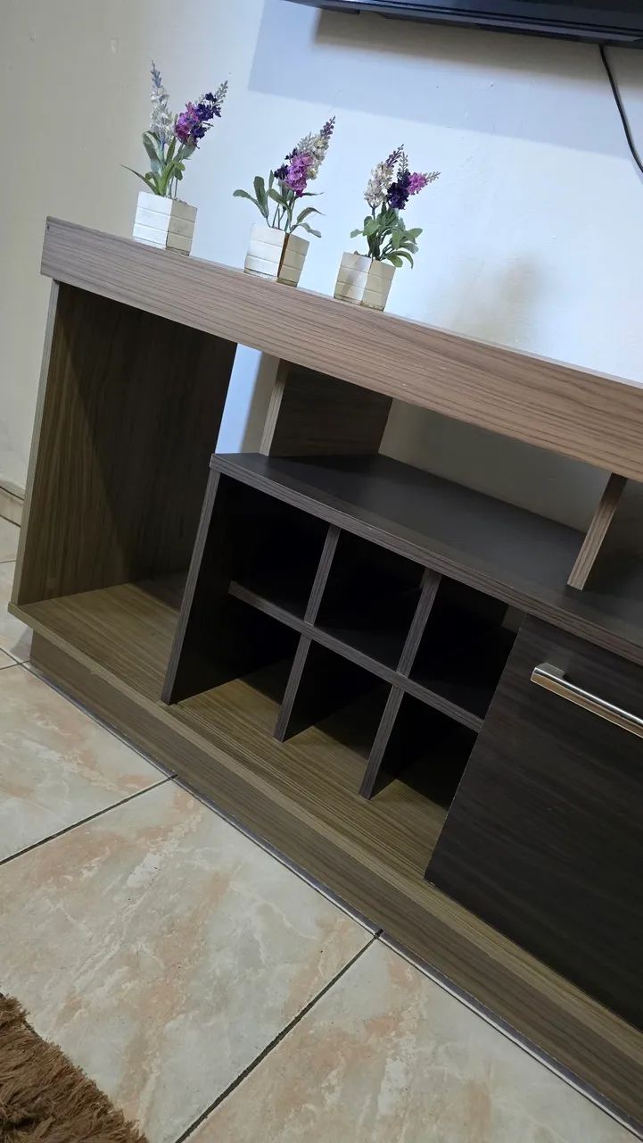 Rack Bancada para TV com adega 