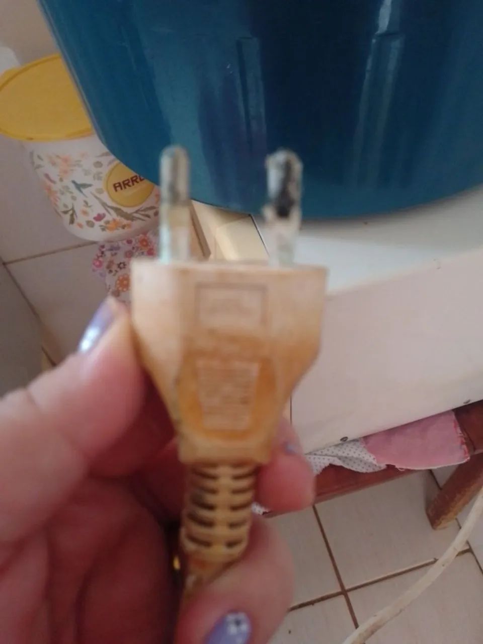 Vendo microondas com defeito p retirar peça  - Foto 2