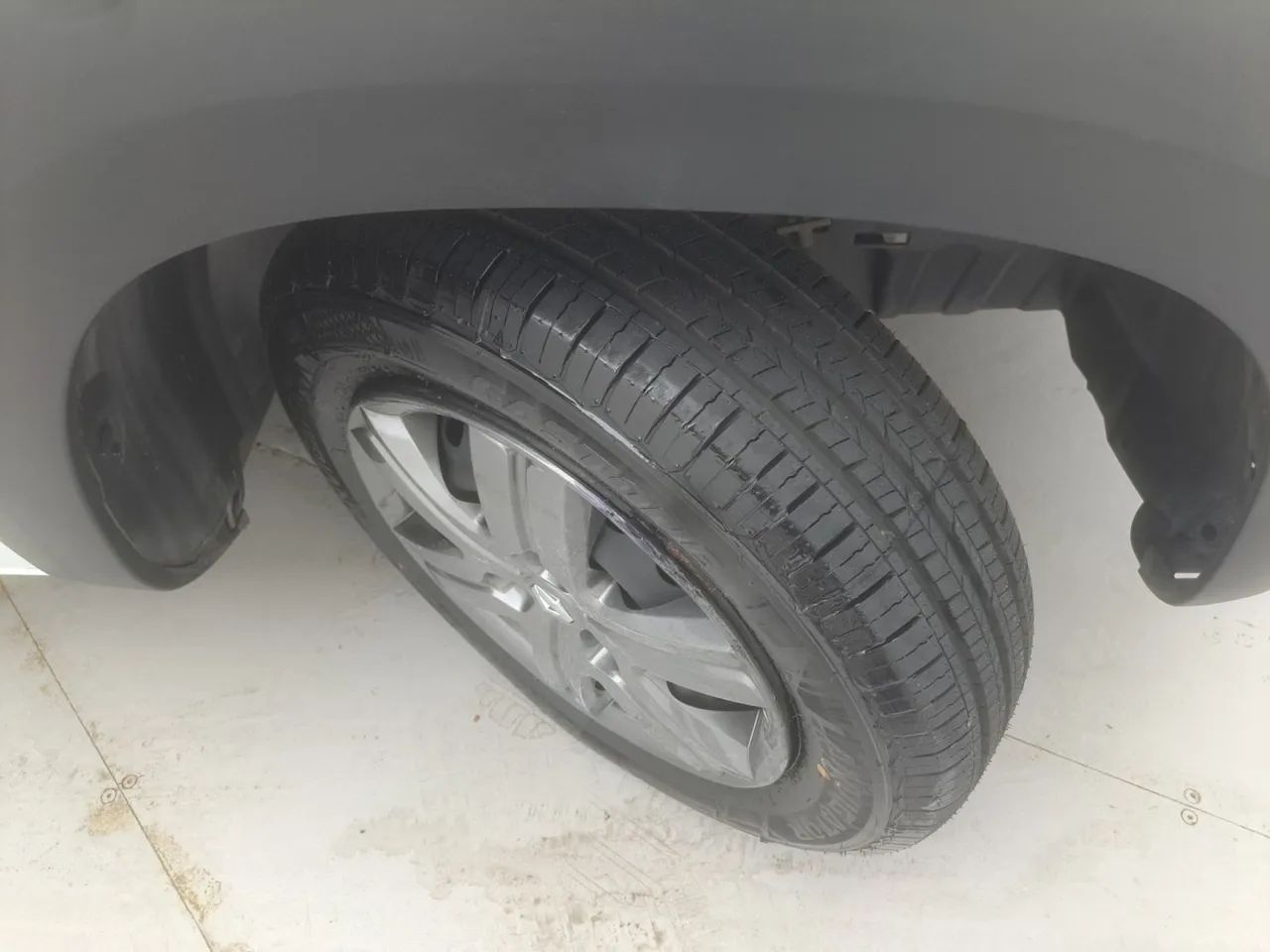 Renault Kwid 1.0 Zen, foto 13 de 18