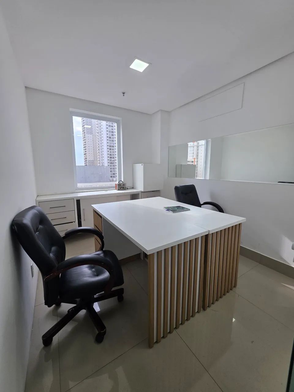 Sala comercial no Absolut Business - T4 - Foto 4