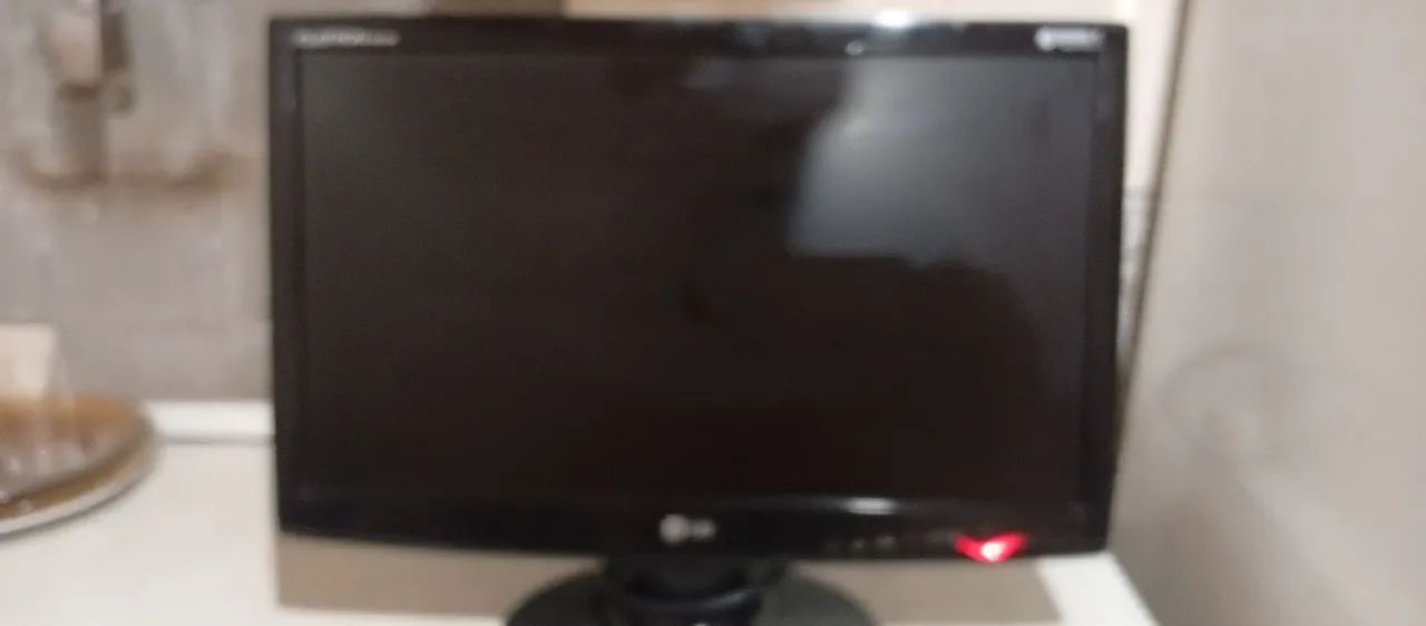 Monitor LG 20 polegadas fraton - Foto 3