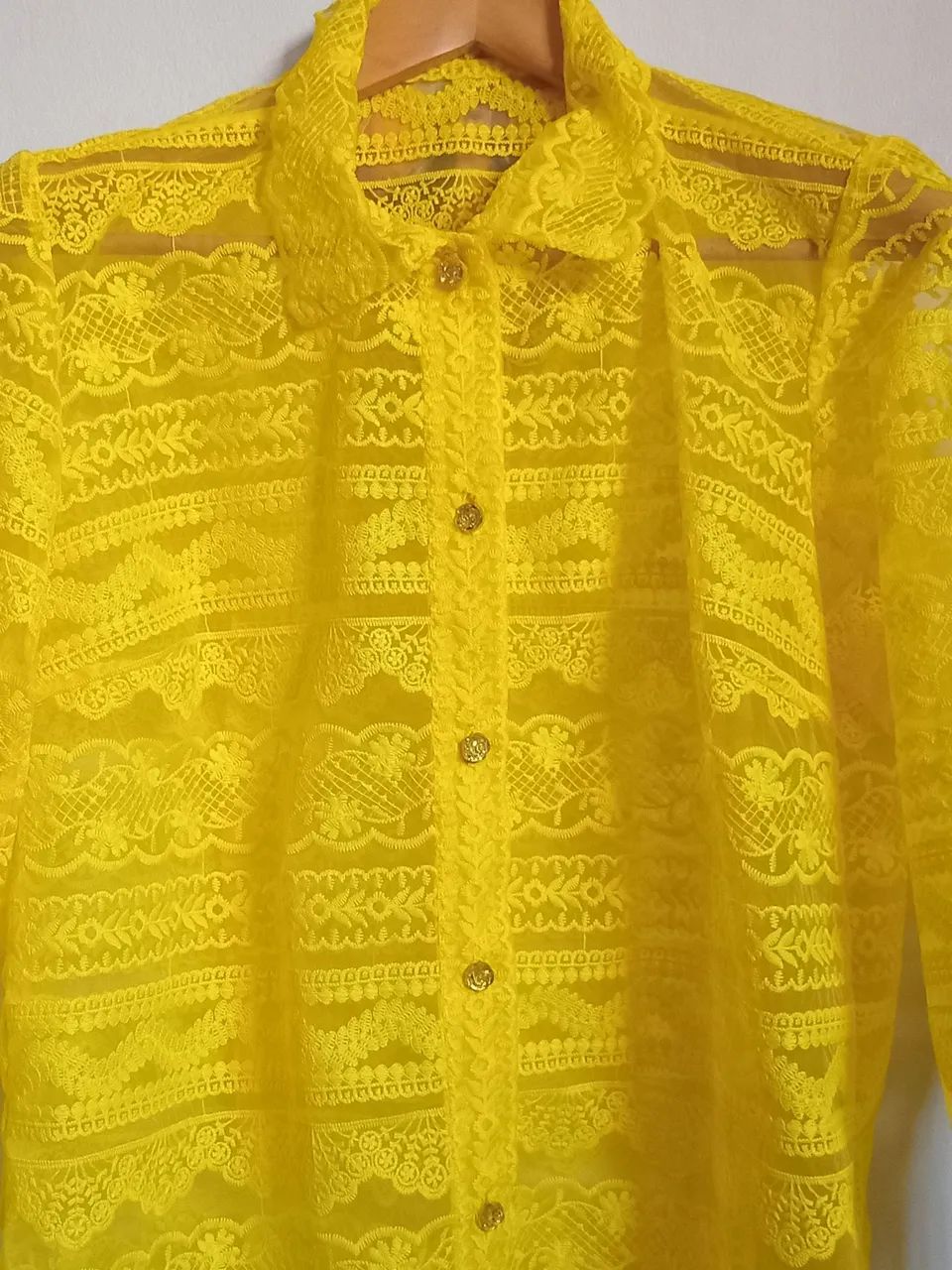 Blusa Amarela toda em Renda. - Foto 2