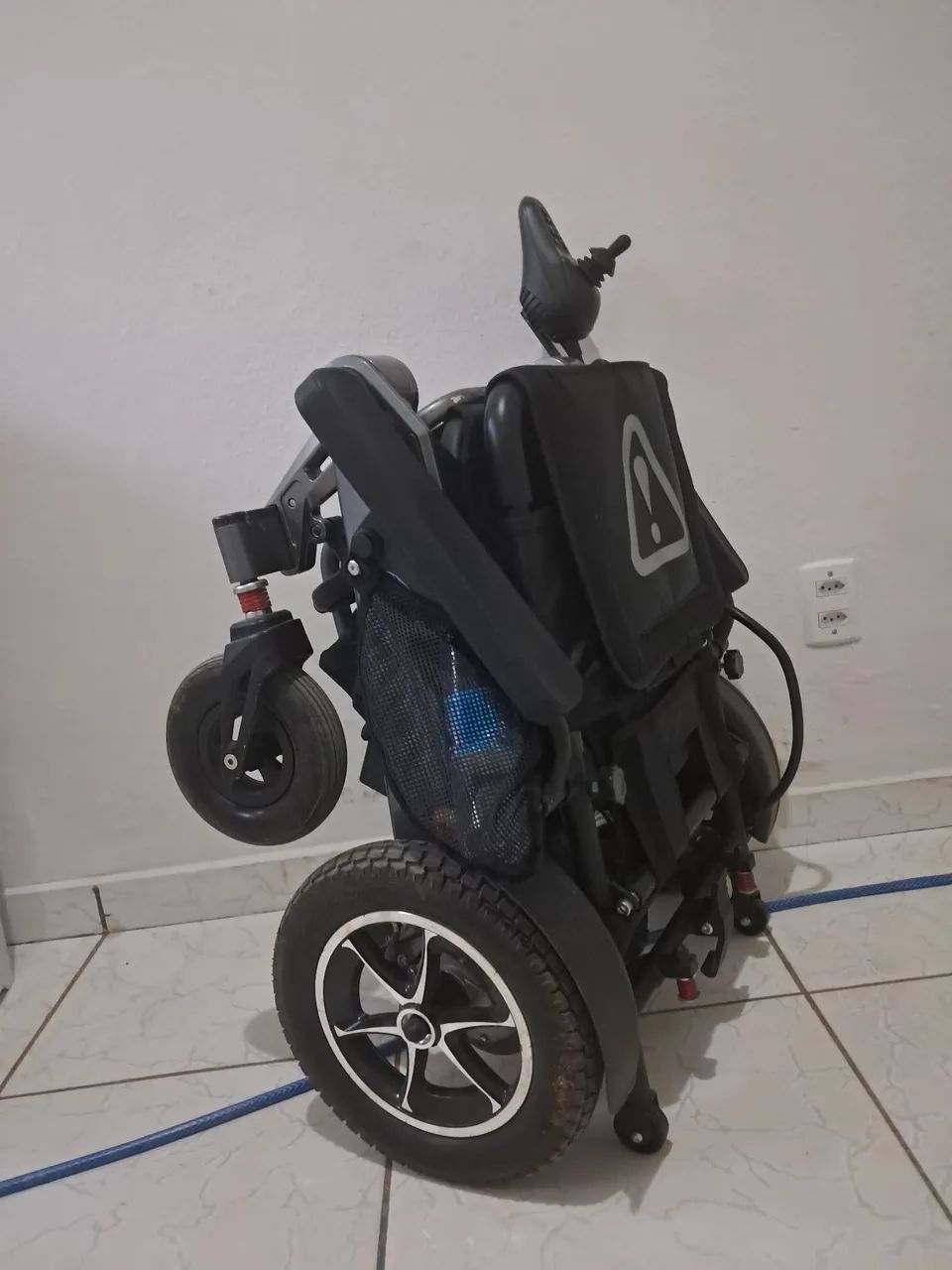 Cadeira de rodas - Foto 4