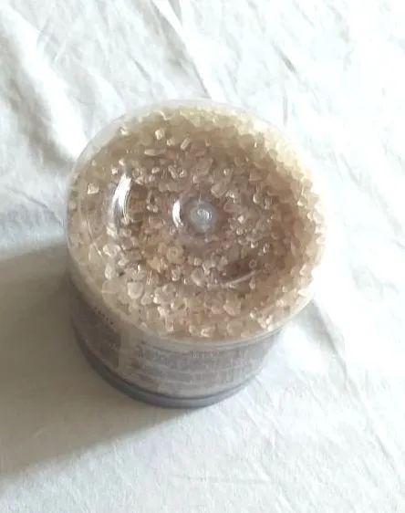 Cristais de banho marca White Musk. Embalagem com 600 gramas. - Foto 4