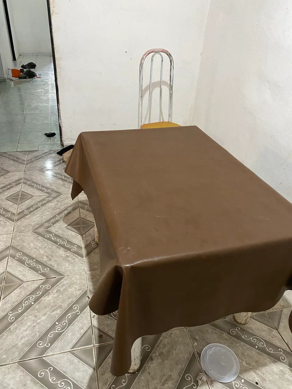 Mesa pra vender, tô dando de graça ela  - Foto 2