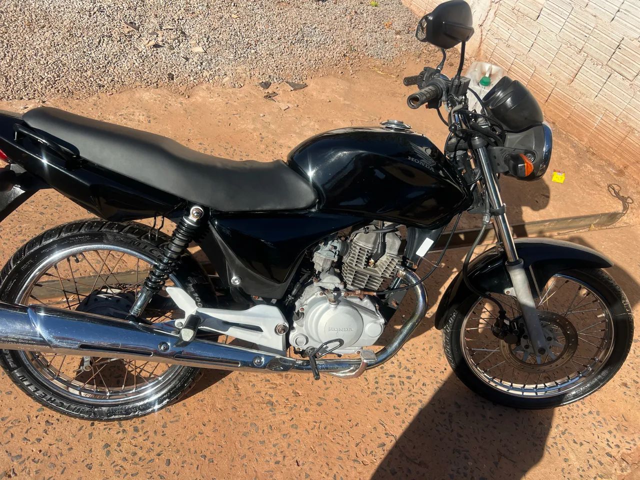 Titan 150 completa 