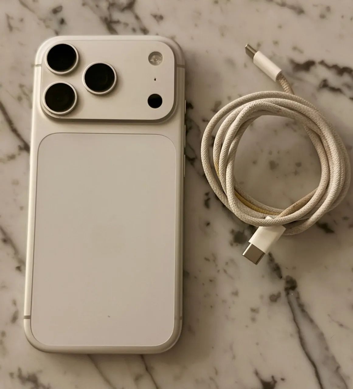 Iphone 17 Pro 256 Prata - Foto 2