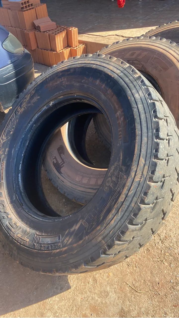 Pneus Pirelli 275 