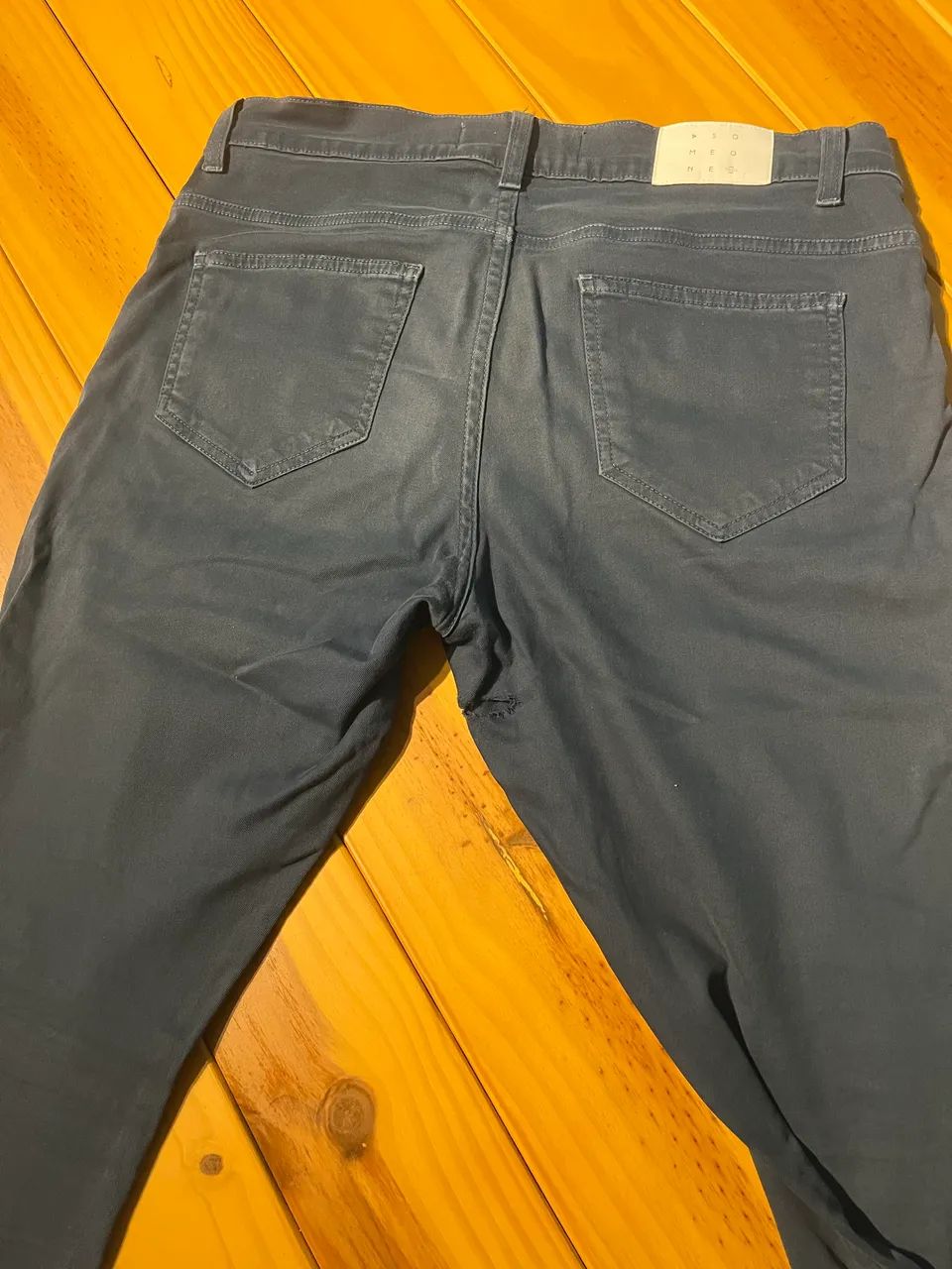 Calça de sarja azul