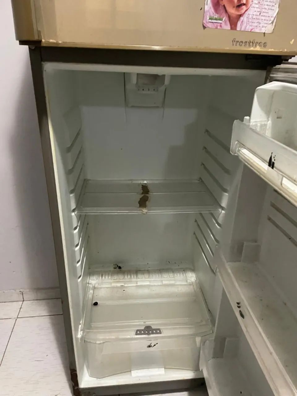 Geladeira + Microondas - Foto 3