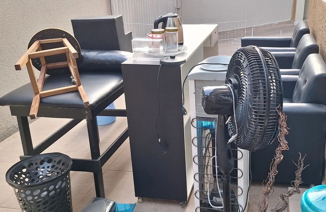 Vendo móveis para salão  - Foto 2