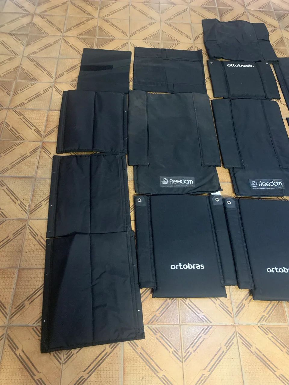 Lote de Encostos e forros para cadeira de rodas  - Foto 3