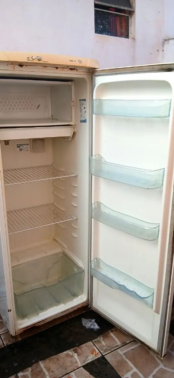Vendo geladeira  - Foto 2