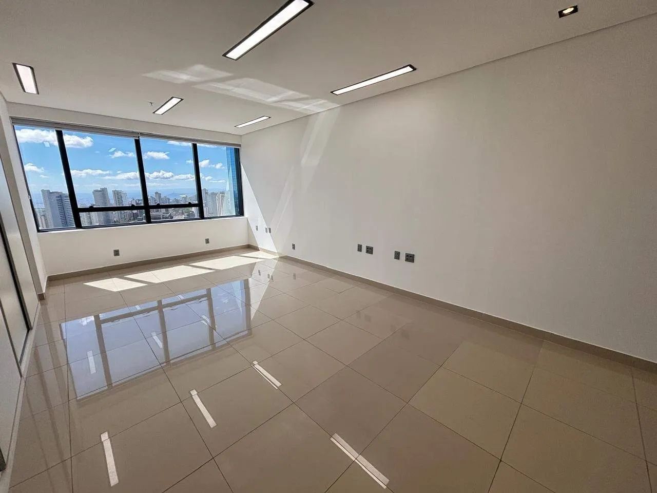 Sala para aluguel, Vila da Serra - Nova Lima/MG