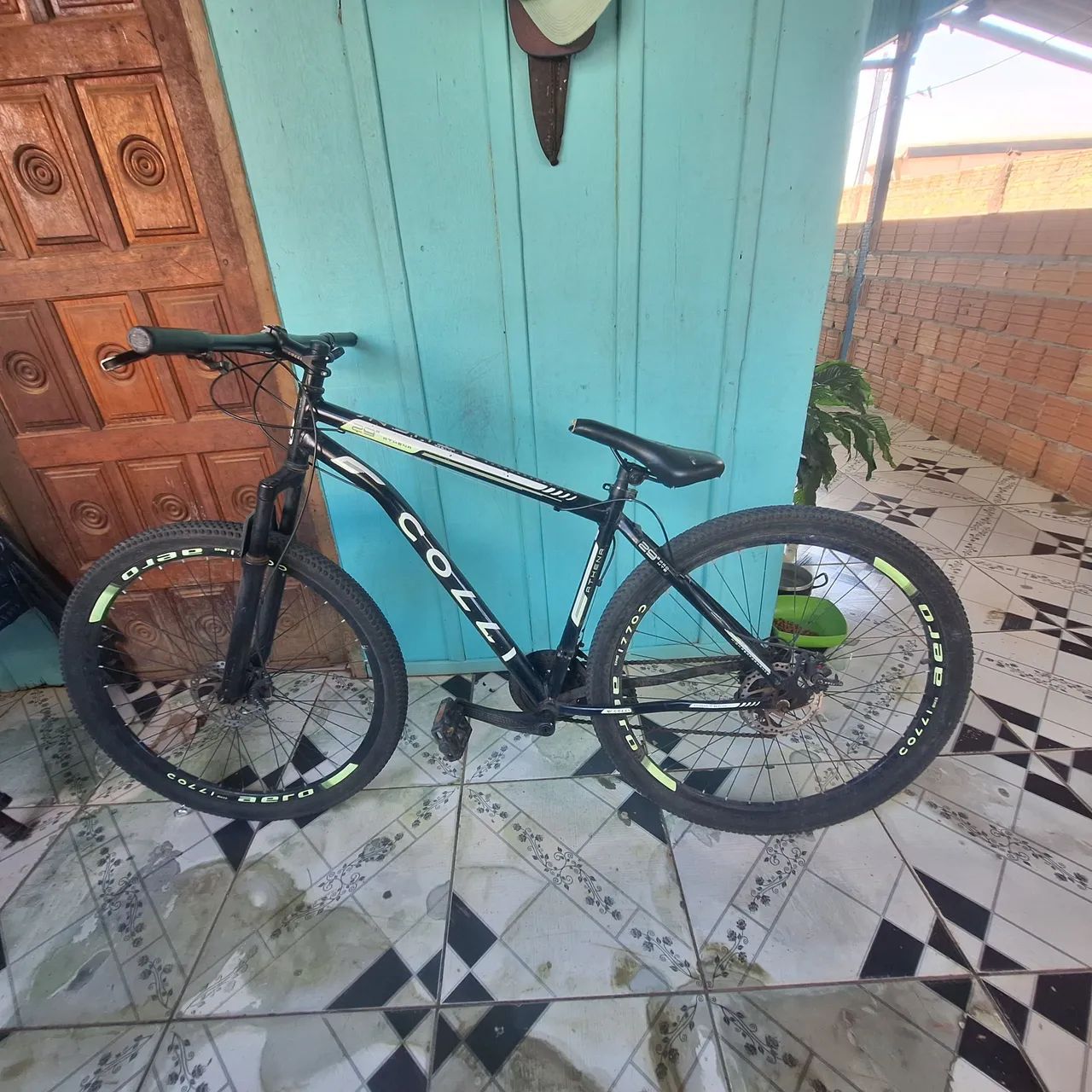 Bicicleta Colli, com apenas 8 meses de uso, em bom estado e funcional. - Foto 2