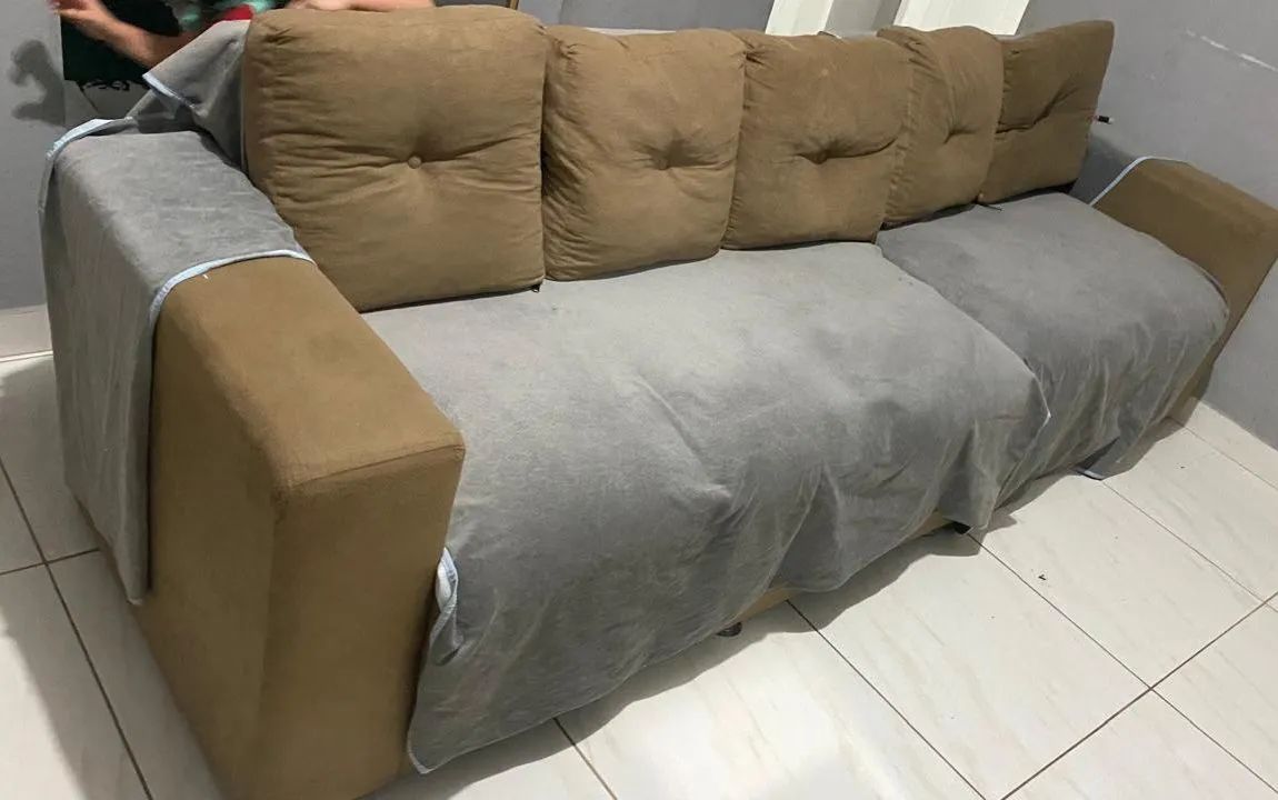 SOFA  3 LUGARES 