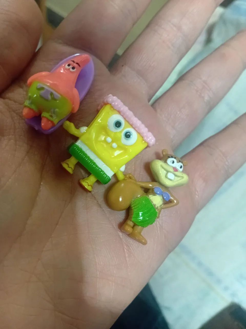 Batavinho bob esponja bob esponja, sandy e Patrick coloridos