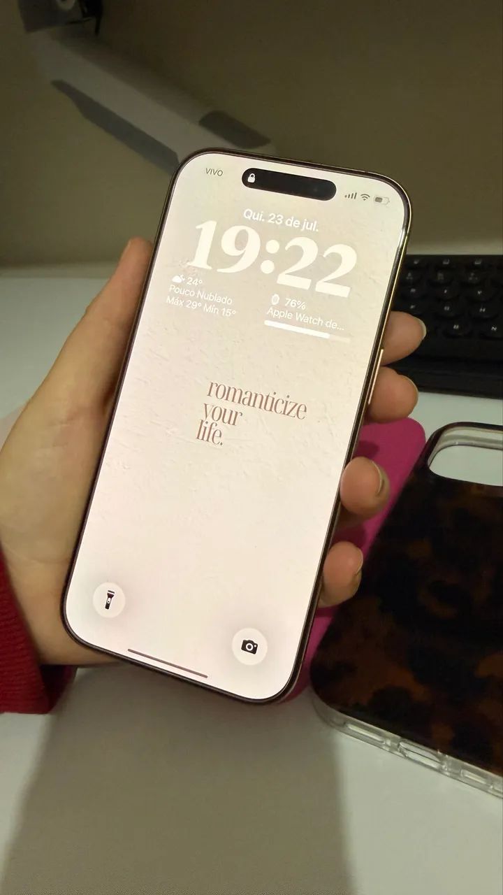 iPhone 16 Pro 99% de bateria - Foto 2