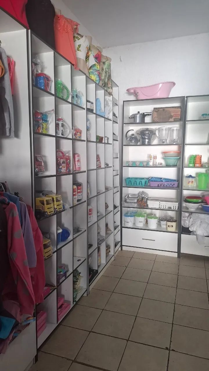 Loja de roupas e utensílios domésticos e armarinhos  - Foto 4