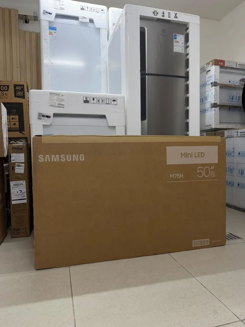 Smart TV 50 polegadas Samsung 4K UHD Mini LED M75H nova - Foto 3