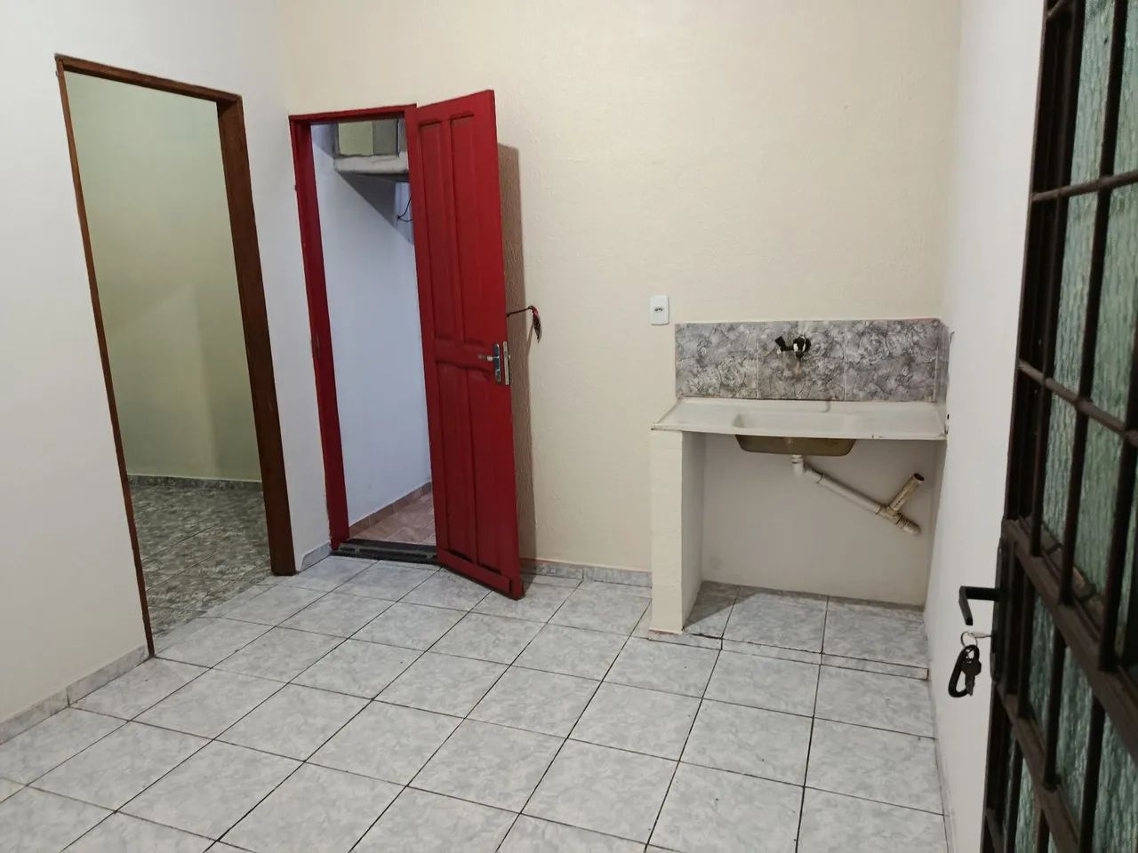 ALUGA-SE KITNET R$450,00<br> - Foto 2