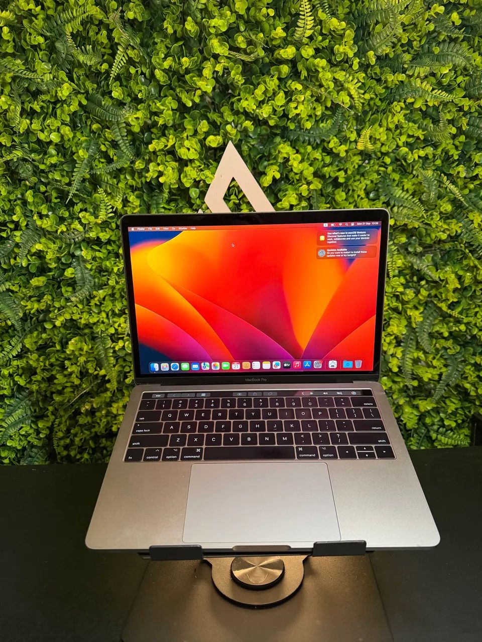 MACBOOK PRO 2017 A1706 I5 8GB 256GB SSD TOUCH BAR + CARREGADOR