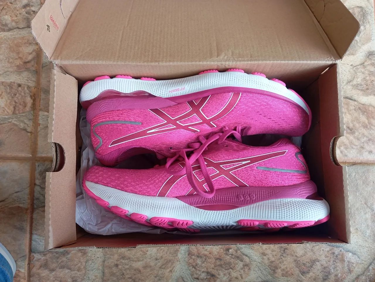 Tênis Asics gel nimbus 24 fuchsia red white  - Foto 2