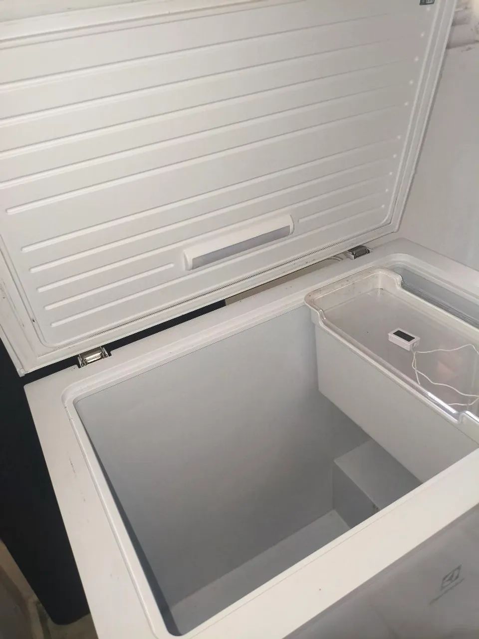 Freezer Eletrolux HE200 220v - Foto 3