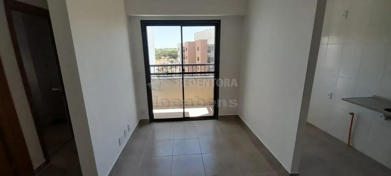 Apartamento com 2 dormitórios e 1 vaga de garagem - Foto 2
