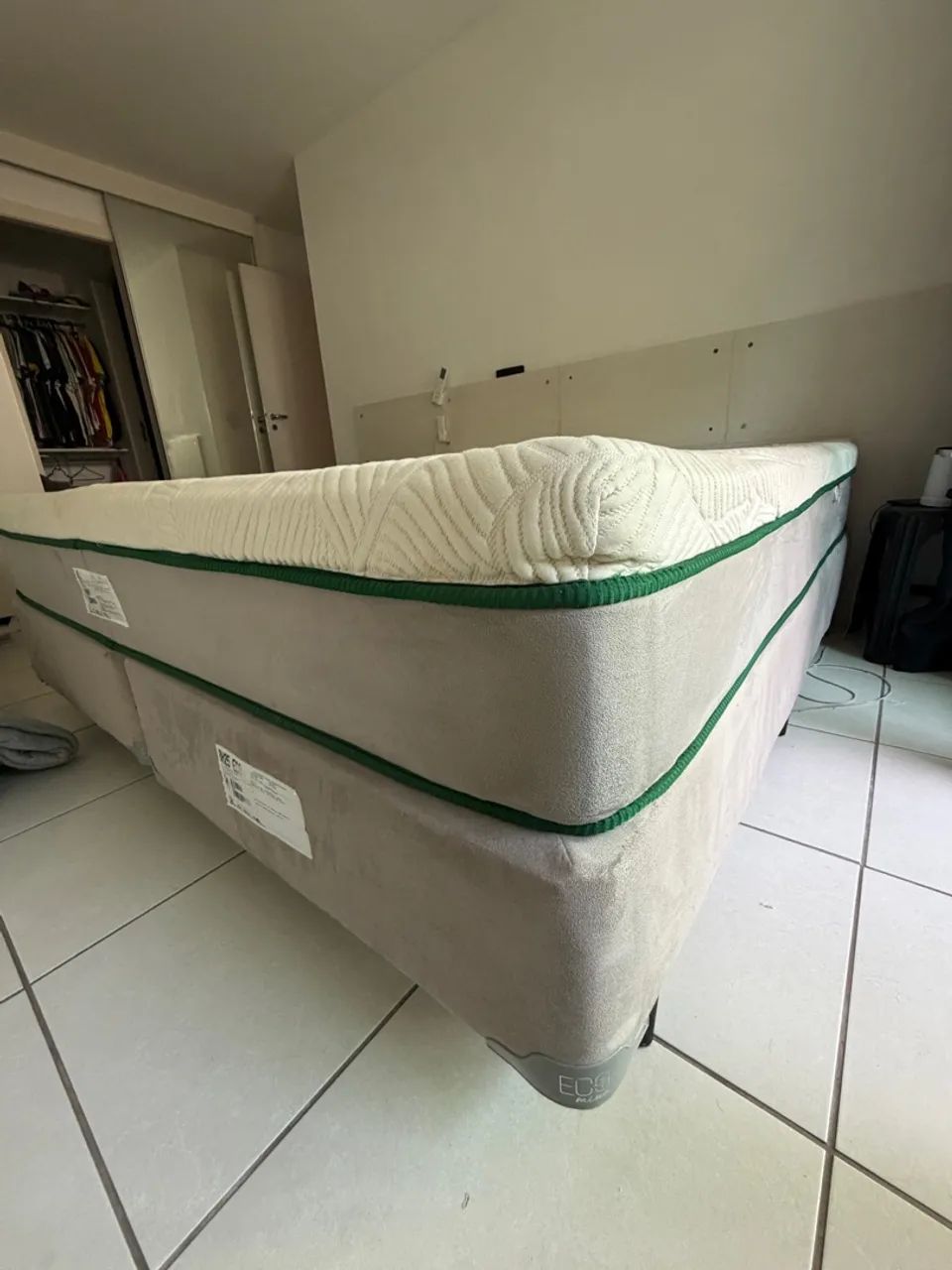 Cama Box King, em ótimo estado - Foto 3