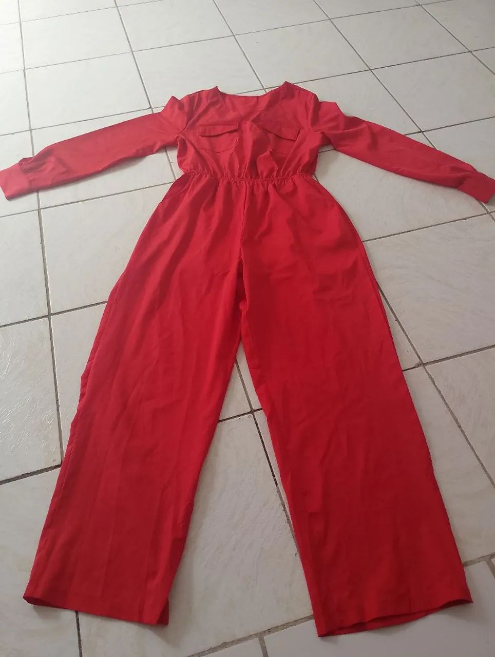 Vendo o macacão de alfaiataria 