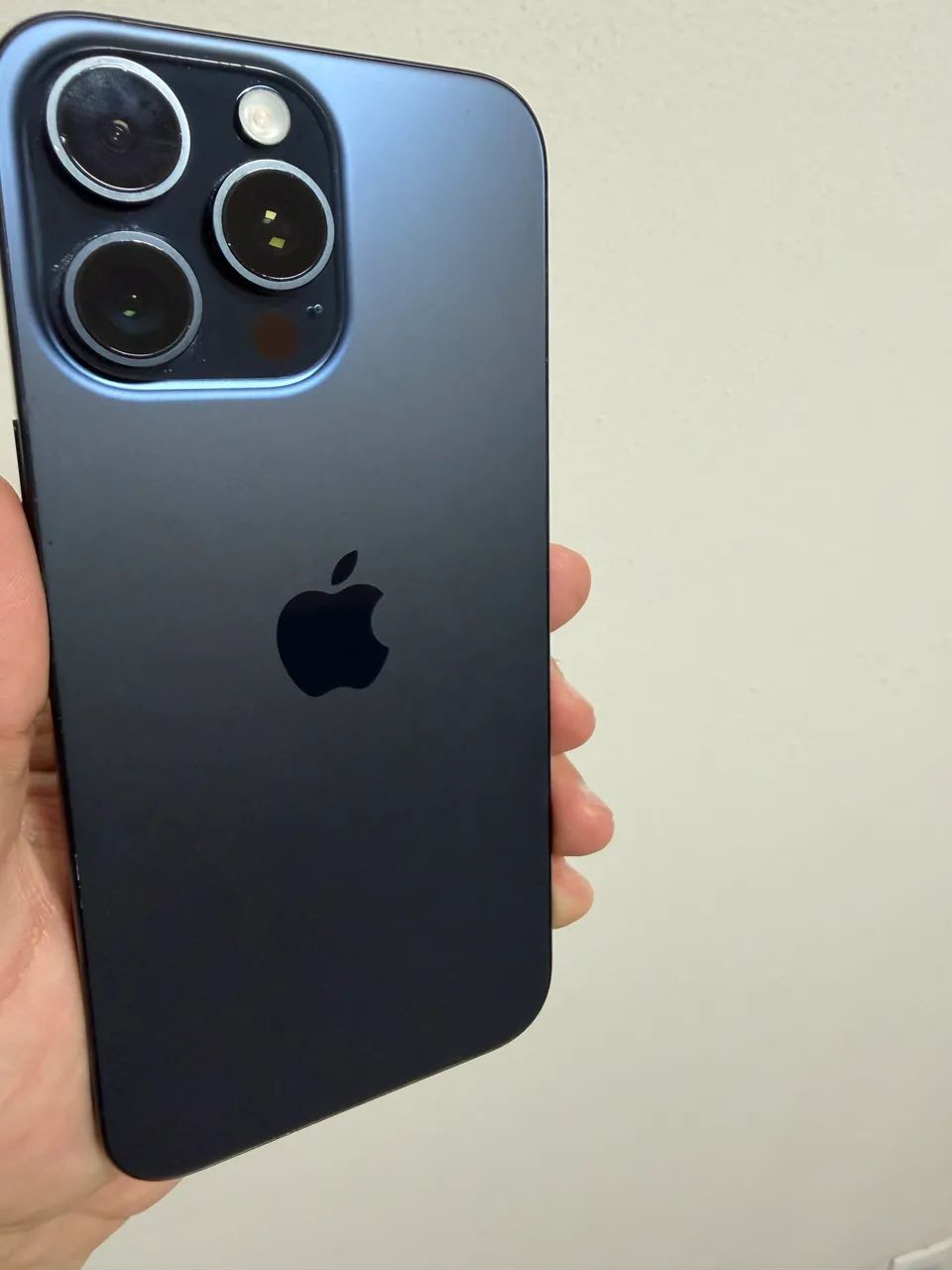 iPhone 15 Pro Max azul - Foto 4