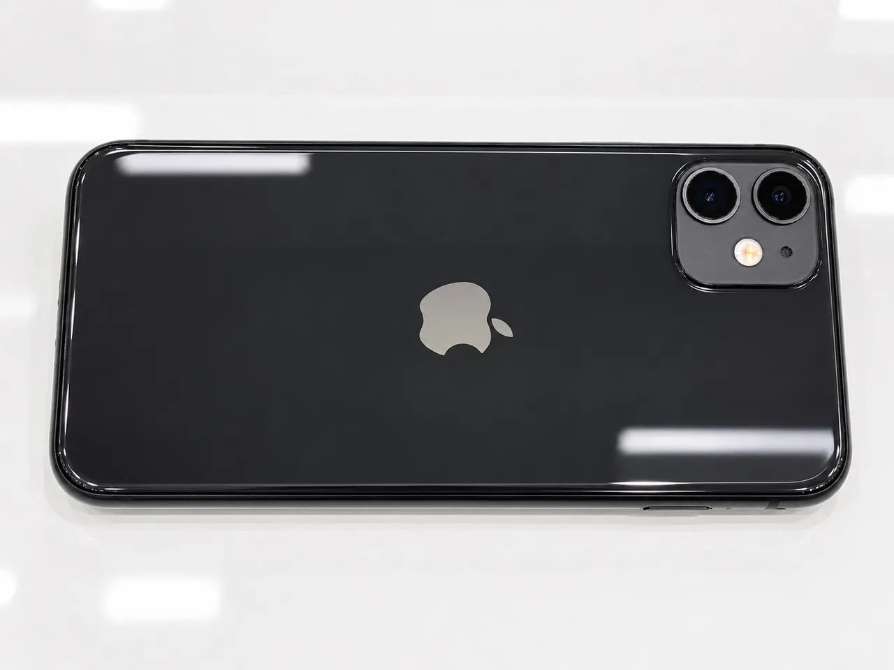 VENDO IPHONE 11 64 GB