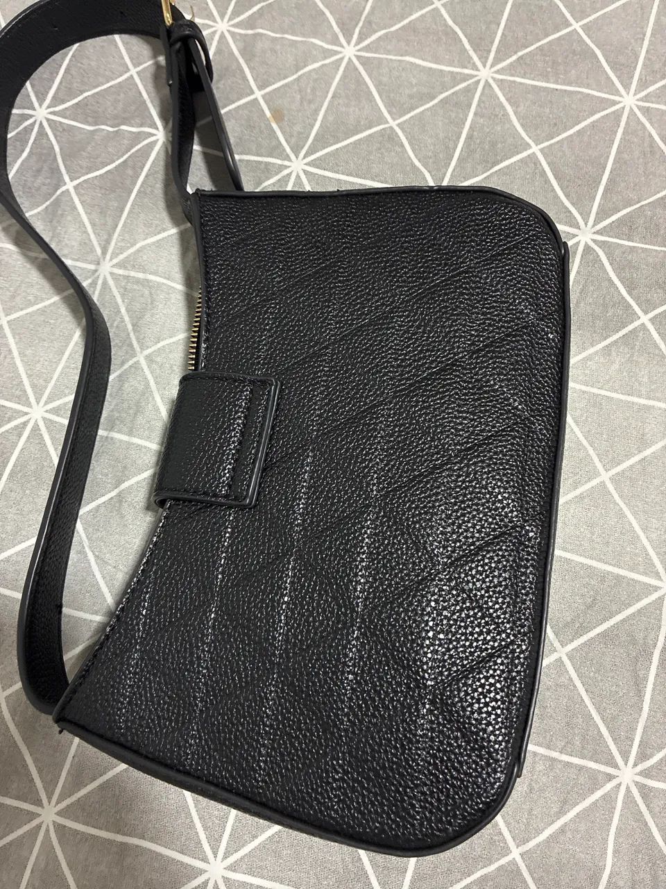 Bolsa preta estruturada  - Foto 2