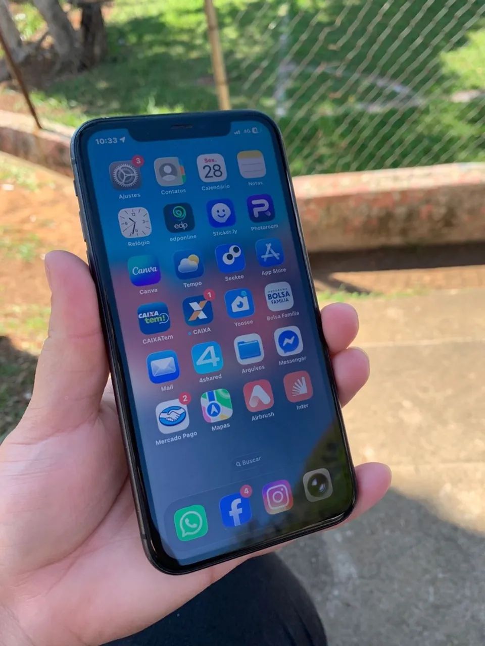 Vende-se IPhone 11 de 128 gb funcionando perfeitamente  - Foto 2