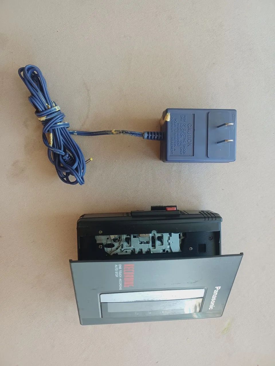 GRAVADOR PANASONIC PORTAIL COM FONTE  50 REAIS .