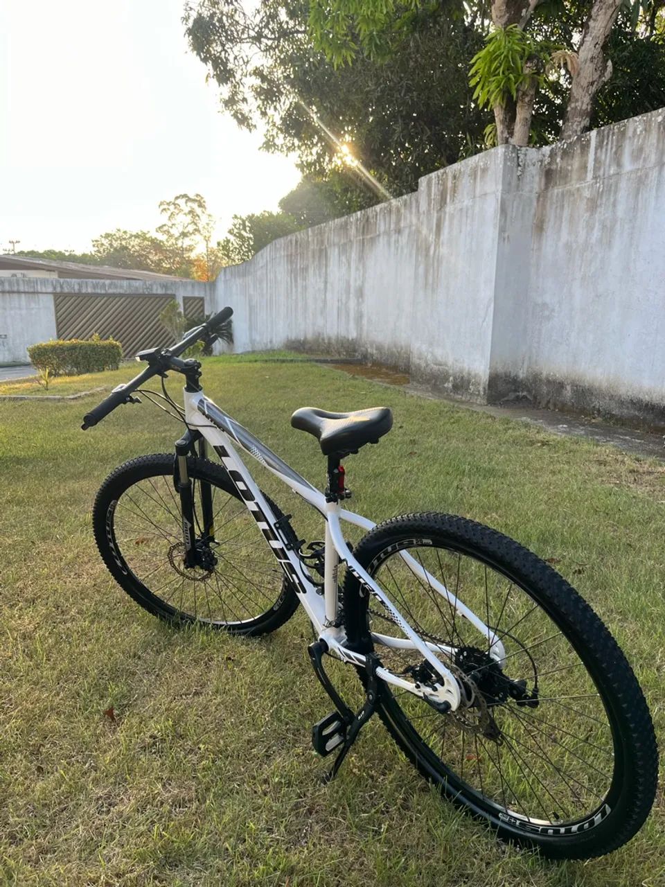 Vendo bicicleta lótus  - Foto 2