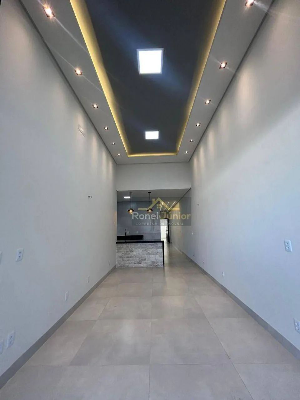 CASA 3 SUÍTES MODERNA E COMPLETA PARA VOCÊ - R$830 MIL - Palmas/TO - Foto 2