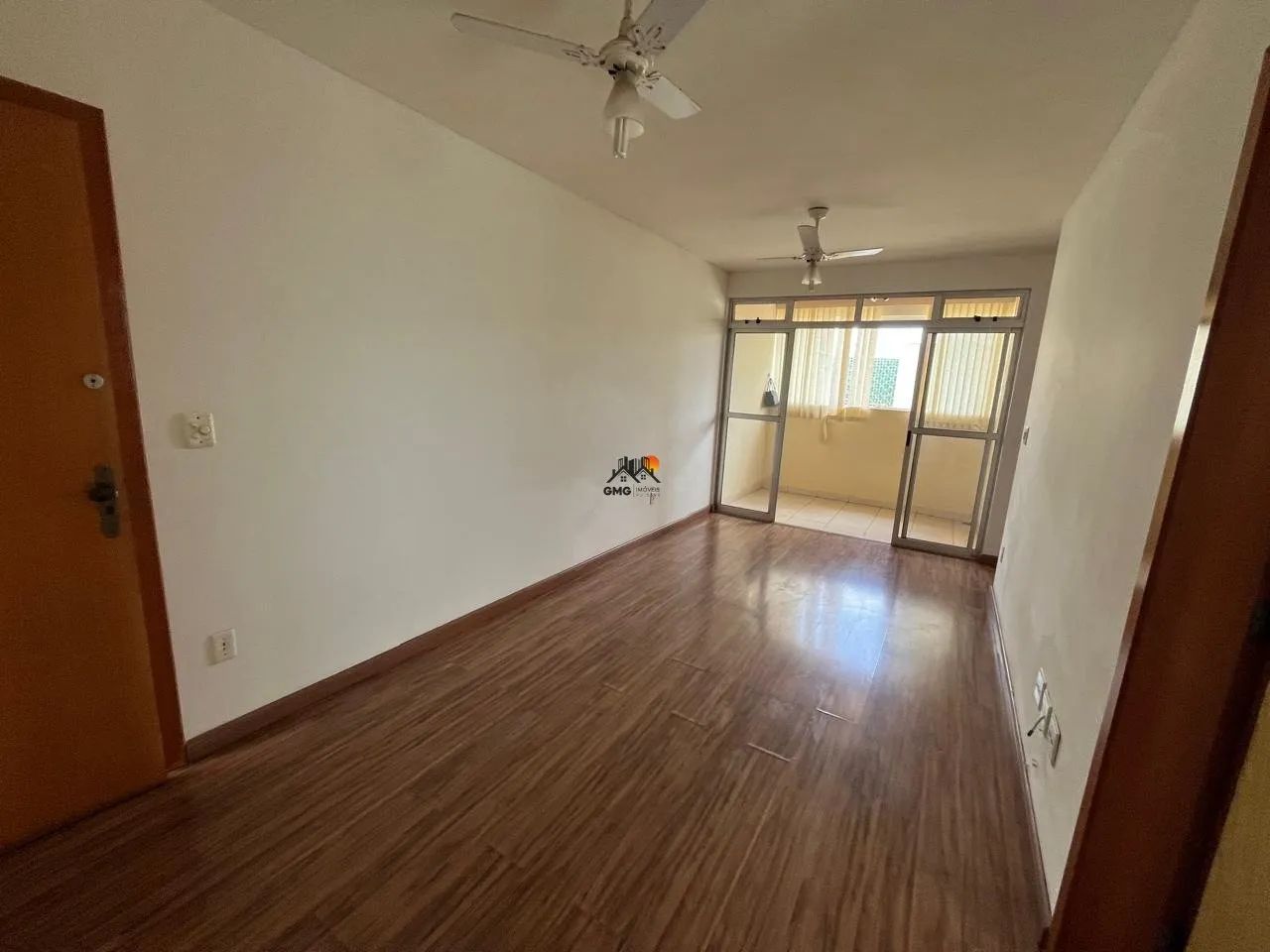 Apartamento De Dois Quartos Com Armários - Foto 2